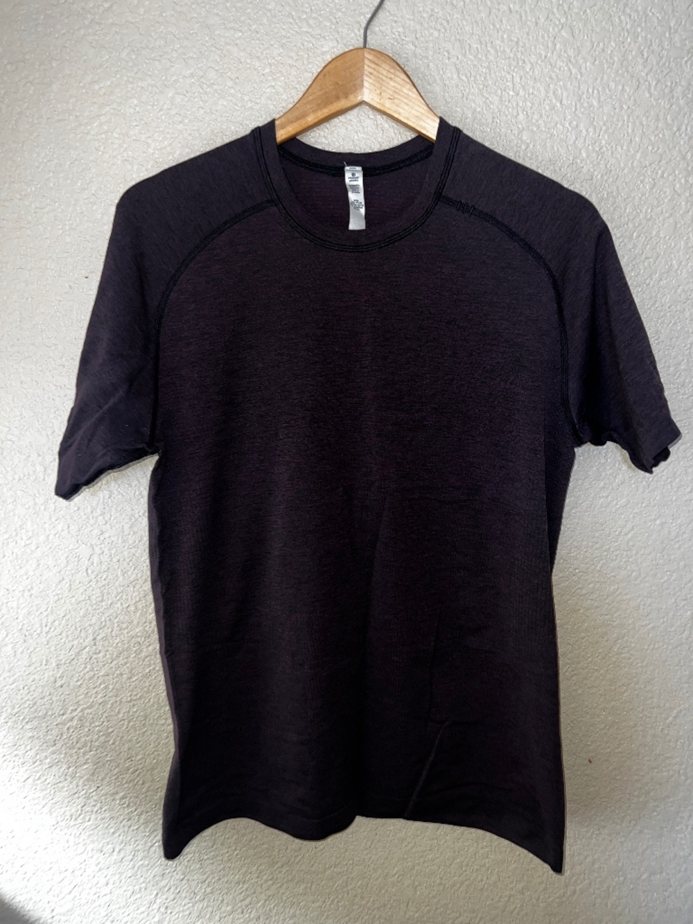Men's Lululemon Short Sleeve Tee